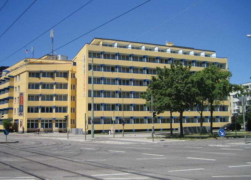 Hostel a&o München Hackerbrücke Exterior foto